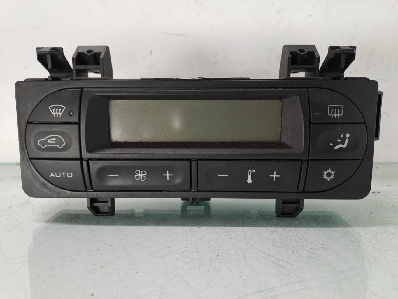Commande chauffage CITROEN C3 5P Diesel - 1