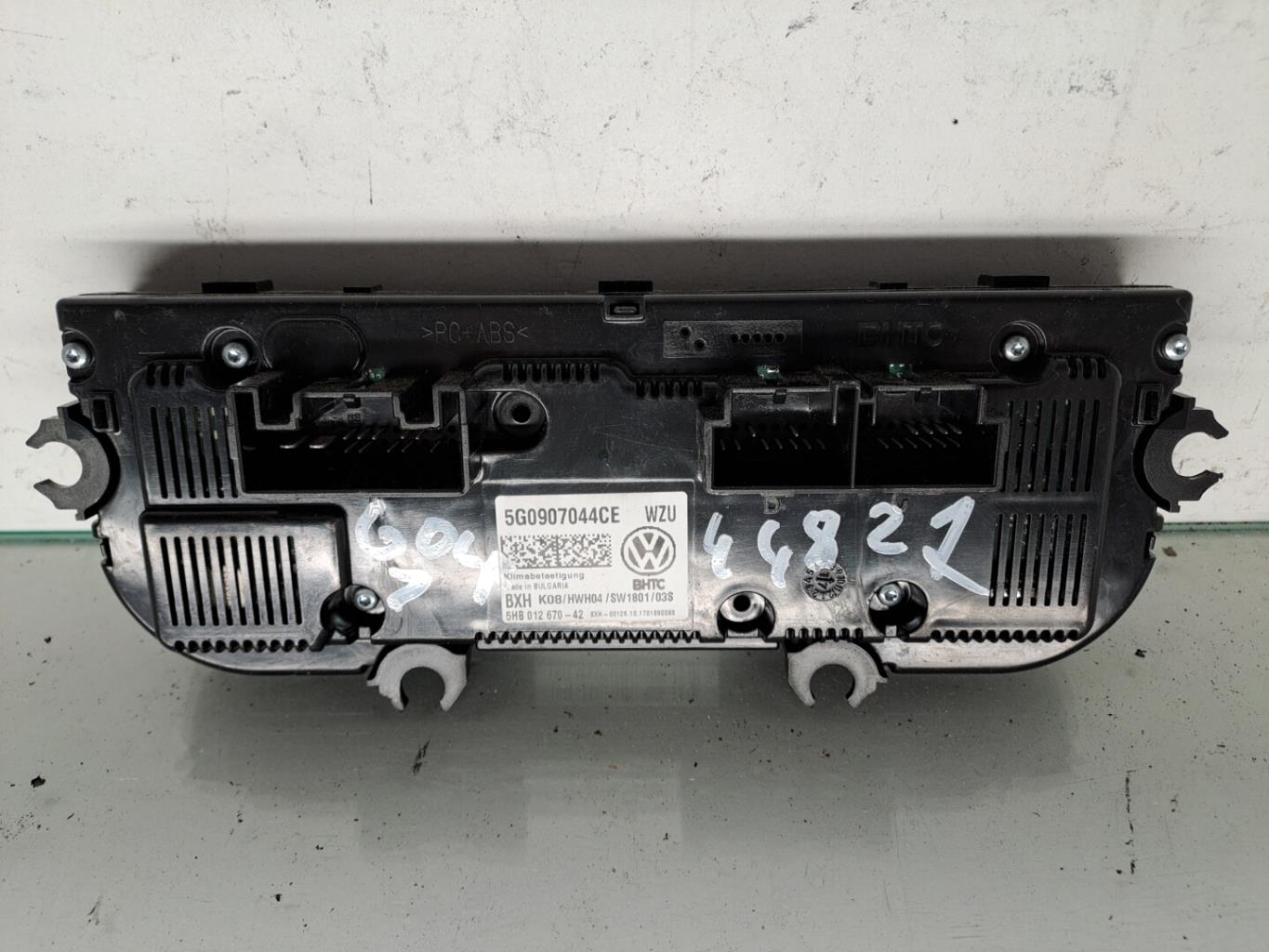 Commande chauffage VOLKSWAGEN GOLF 7 PHASE 2 BREAK  - 1