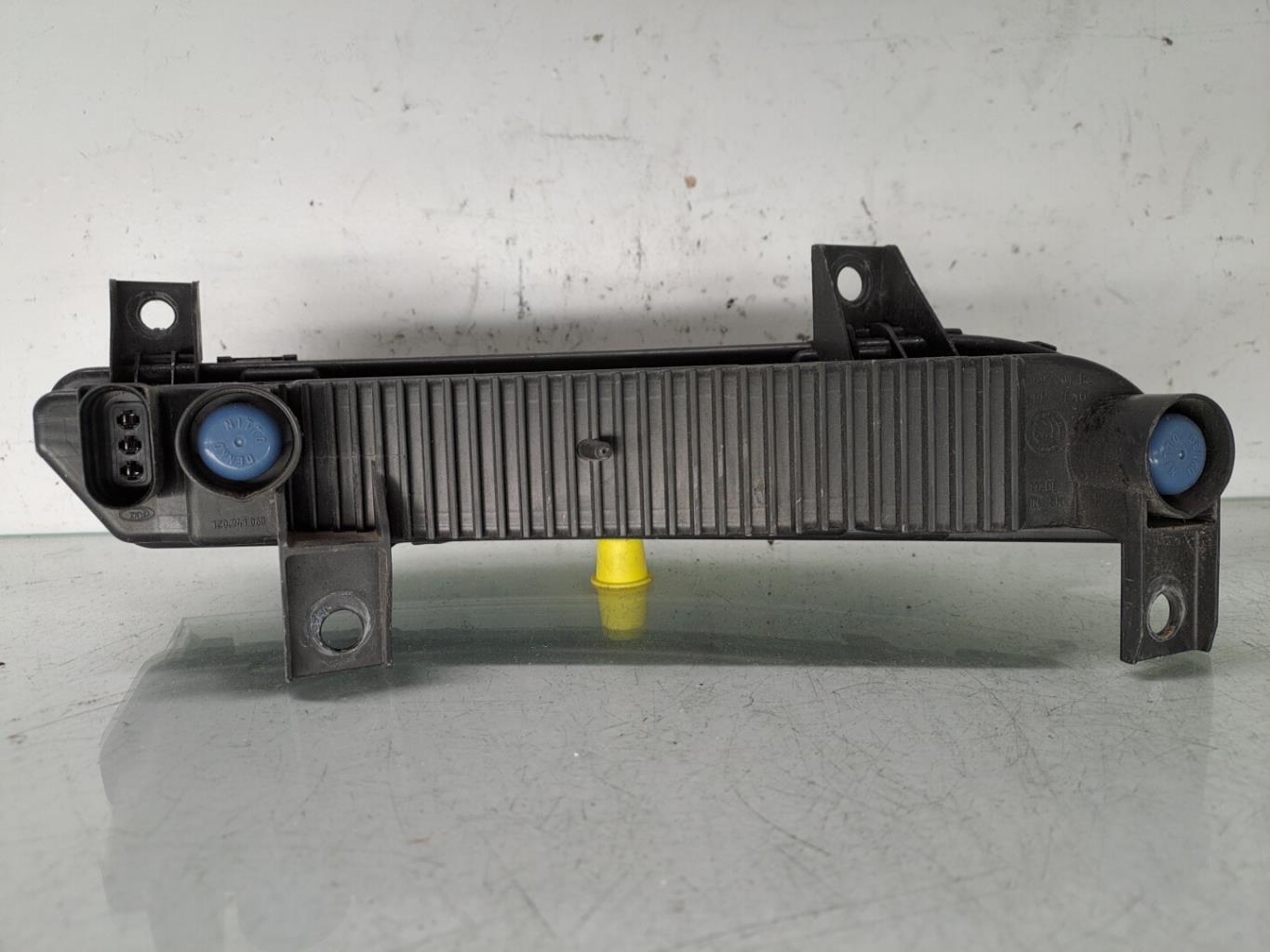 Feu diurne avant droit SKODA OCTAVIA 2 PHASE 2 BREAK Diesel - 1