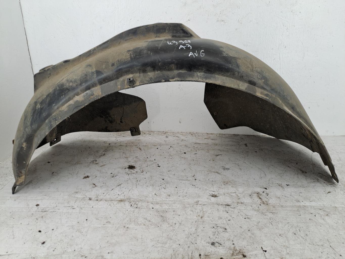 Pare boue avant gauche AUDI A3 2 SPORTBACK PHASE 1 Diesel - 1
