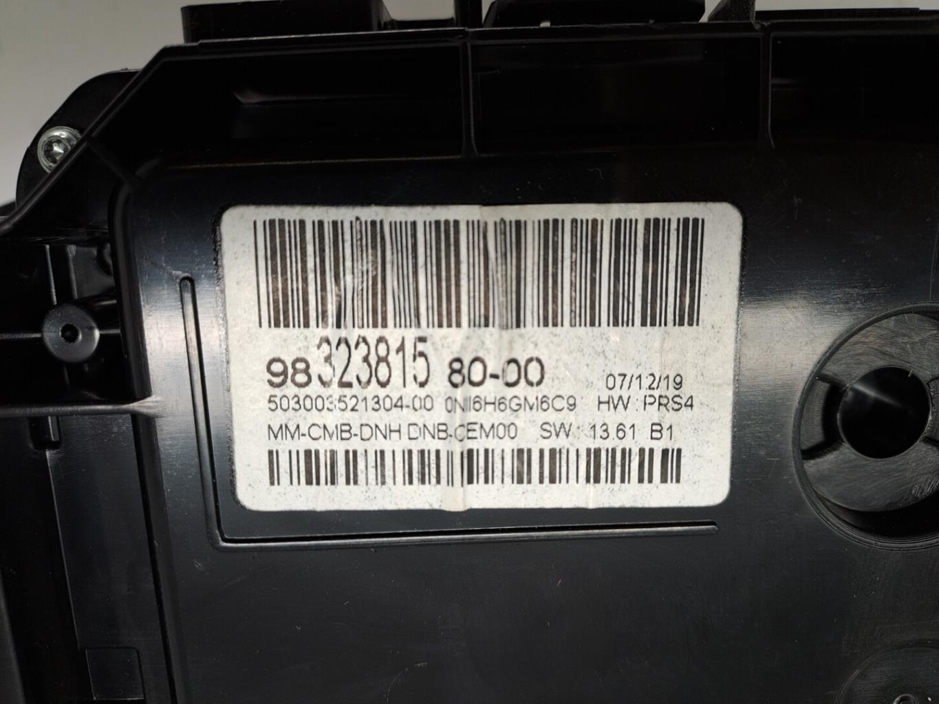 Compteur PEUGEOT 5008 2 PHASE 1 Diesel - 1