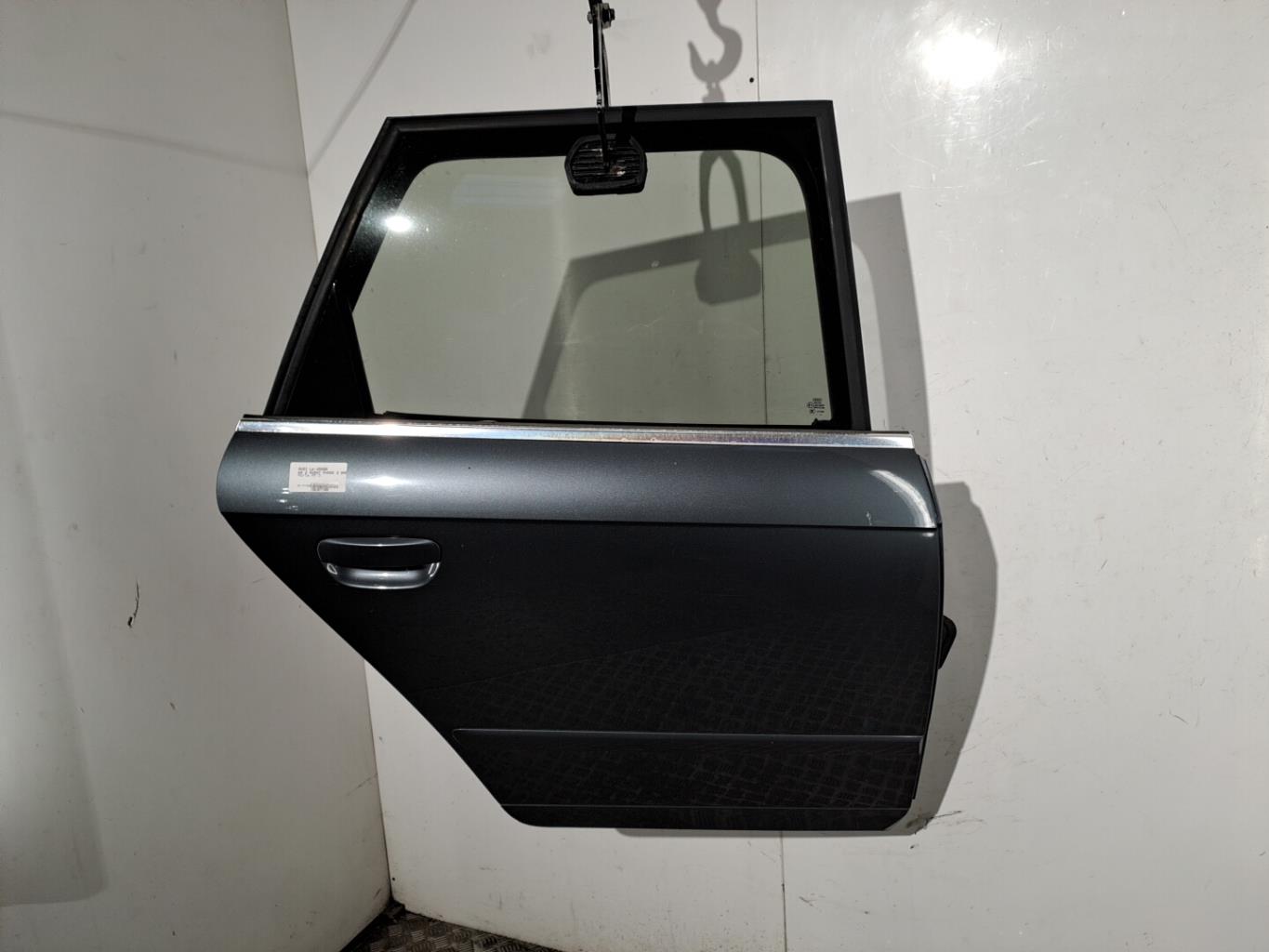 Puerta trasera derecha AUDI A4 2 AVANT PHASE 2 BREAK Diésel - 1