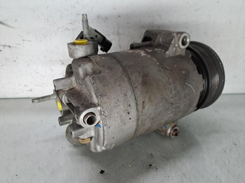Compresseur clim FORD B-MAX Essence - 1