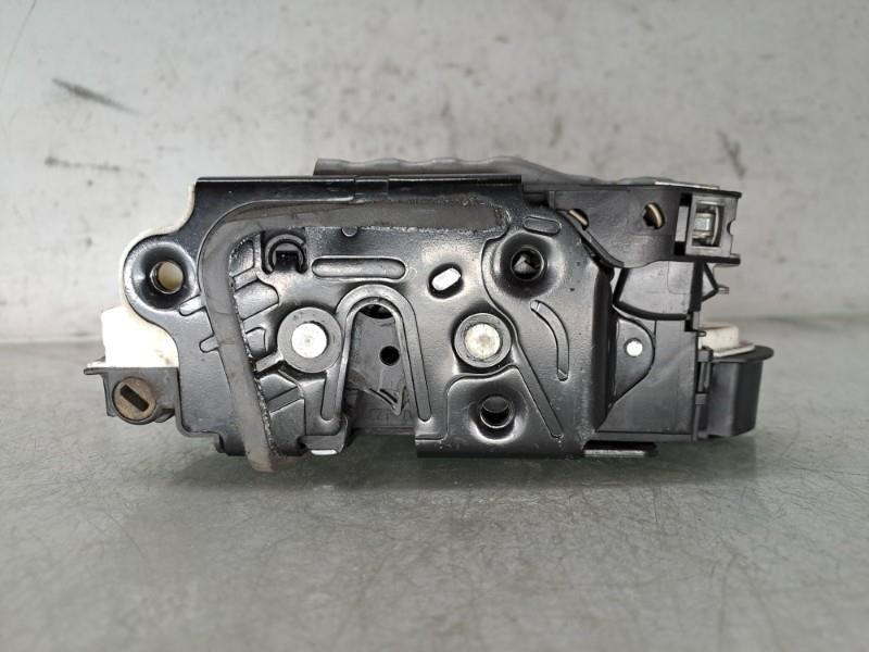 Serrure avant droit VOLKSWAGEN GOLF 7 PHASE 1 BREAK Diesel - 1