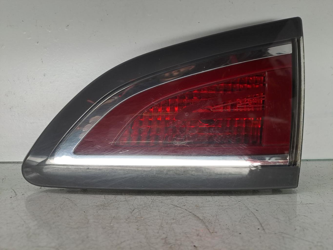 Feu arriere secondaire droit (feux) RENAULT SCENIC 3 PHASE 2 Diesel - 1
