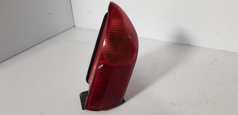 Feu arriere secondaire droit (feux) ALFA ROMEO 156 PHASE 2 BREAK Diesel - 1