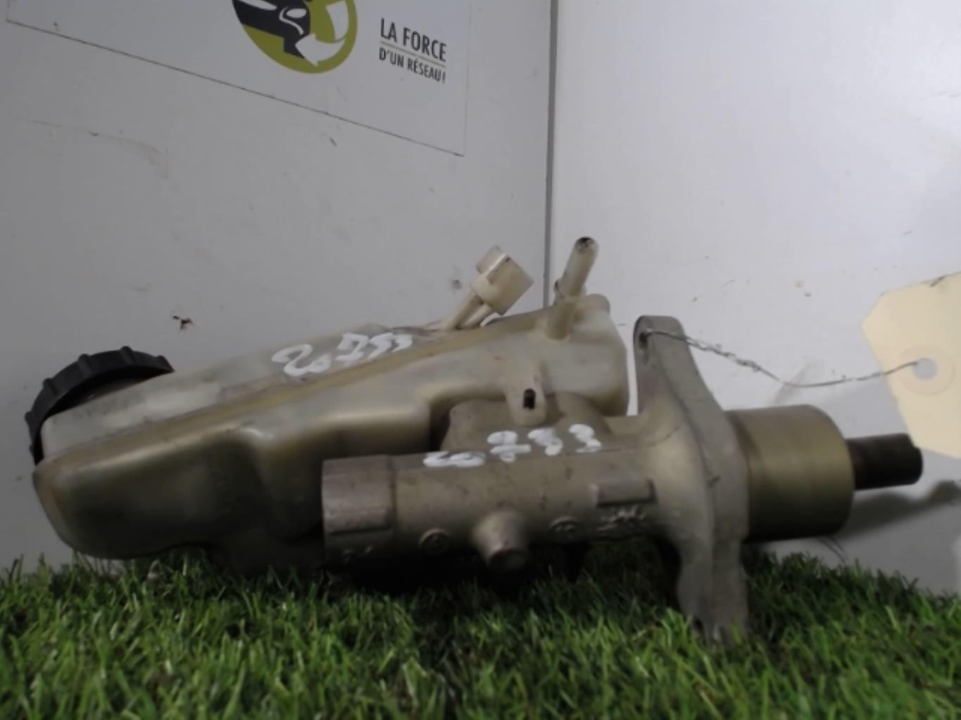 Maitre cylindre (freinage) FORD FOCUS 2 PHASE 1 BREAK Diesel - 1