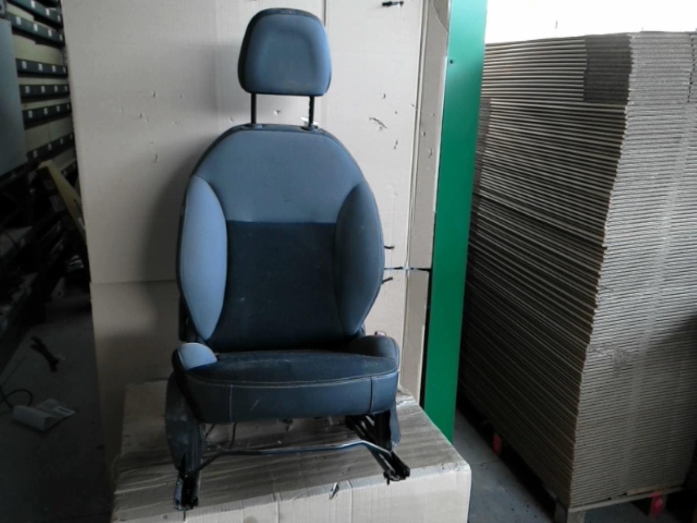 Siege avant droit CITROEN C3 2 PHASE 1 Essence - 1