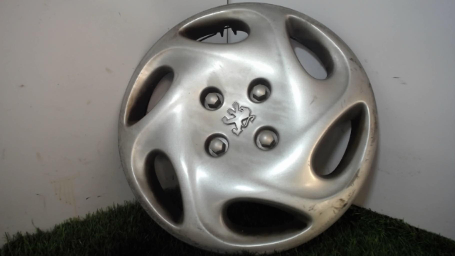 Enjoliveur PEUGEOT 206  - 1