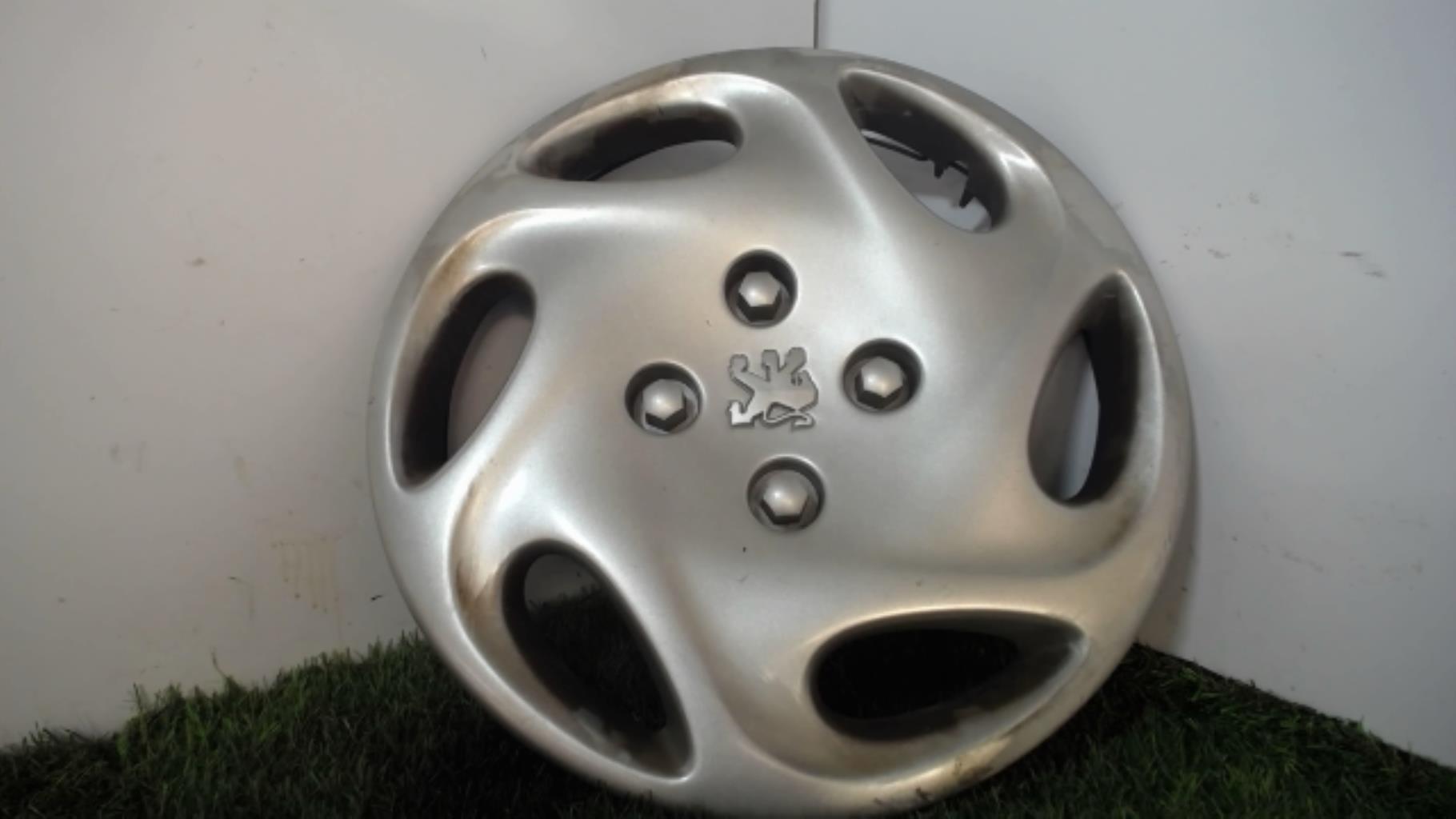 Enjoliveur PEUGEOT 206  - 1
