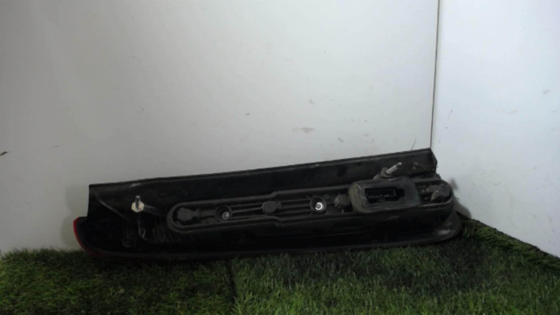 Feu arriere principal droit (feux) FORD C-MAX PHASE 1 Diesel - 1