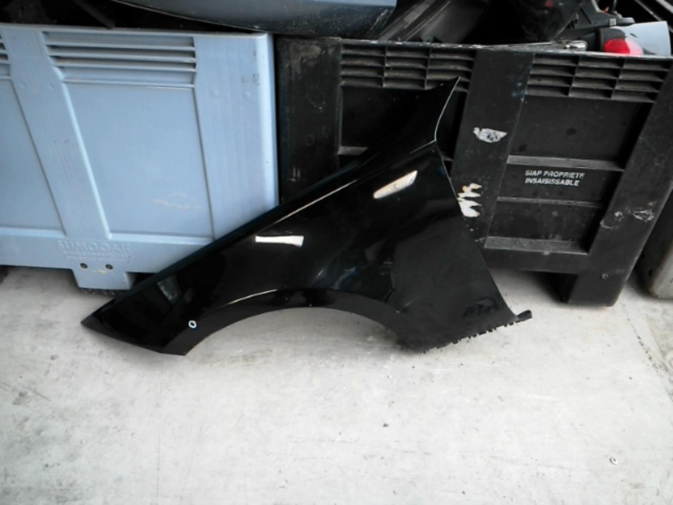 Aile avant gauche BMW SERIE 1 E87  - 1