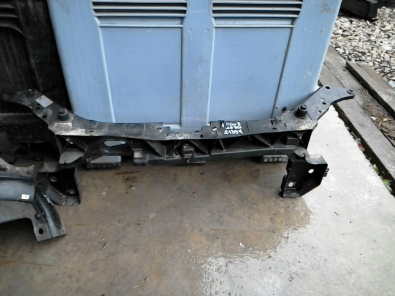 Face avant RENAULT CLIO 3 PHASE 1 Diesel - 1