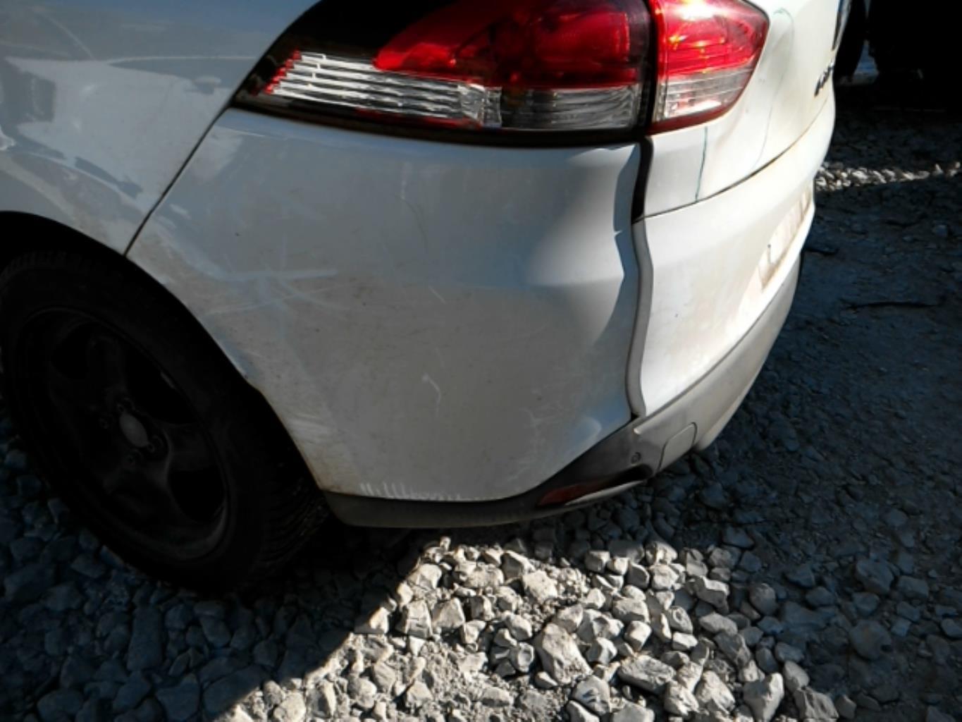 Pare choc arriere RENAULT CLIO 4 PHASE 1 BREAK Diesel - 1