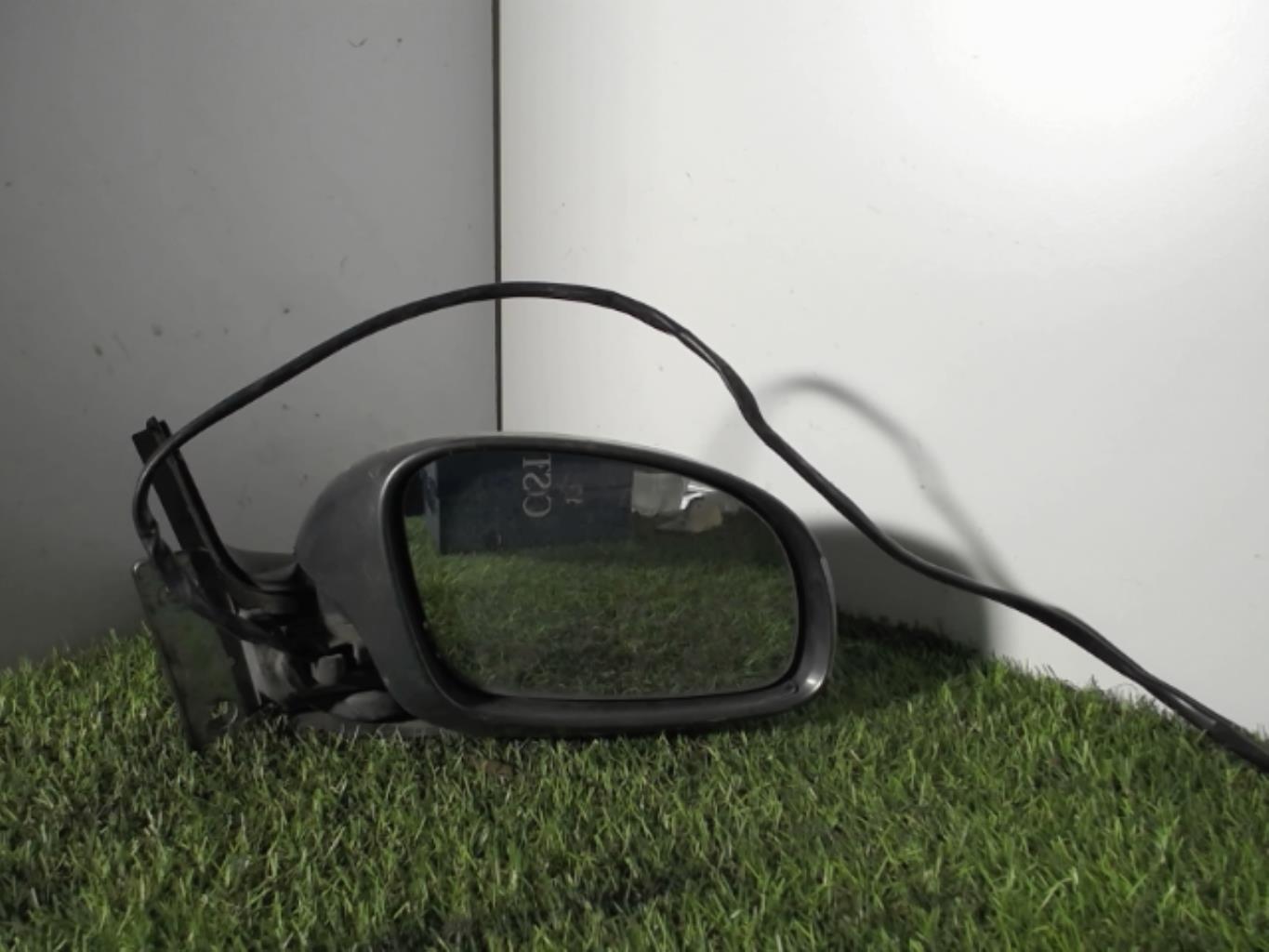 Retroviseur droit VOLKSWAGEN NEW BEETLE 1 PHASE 1 Diesel - 1