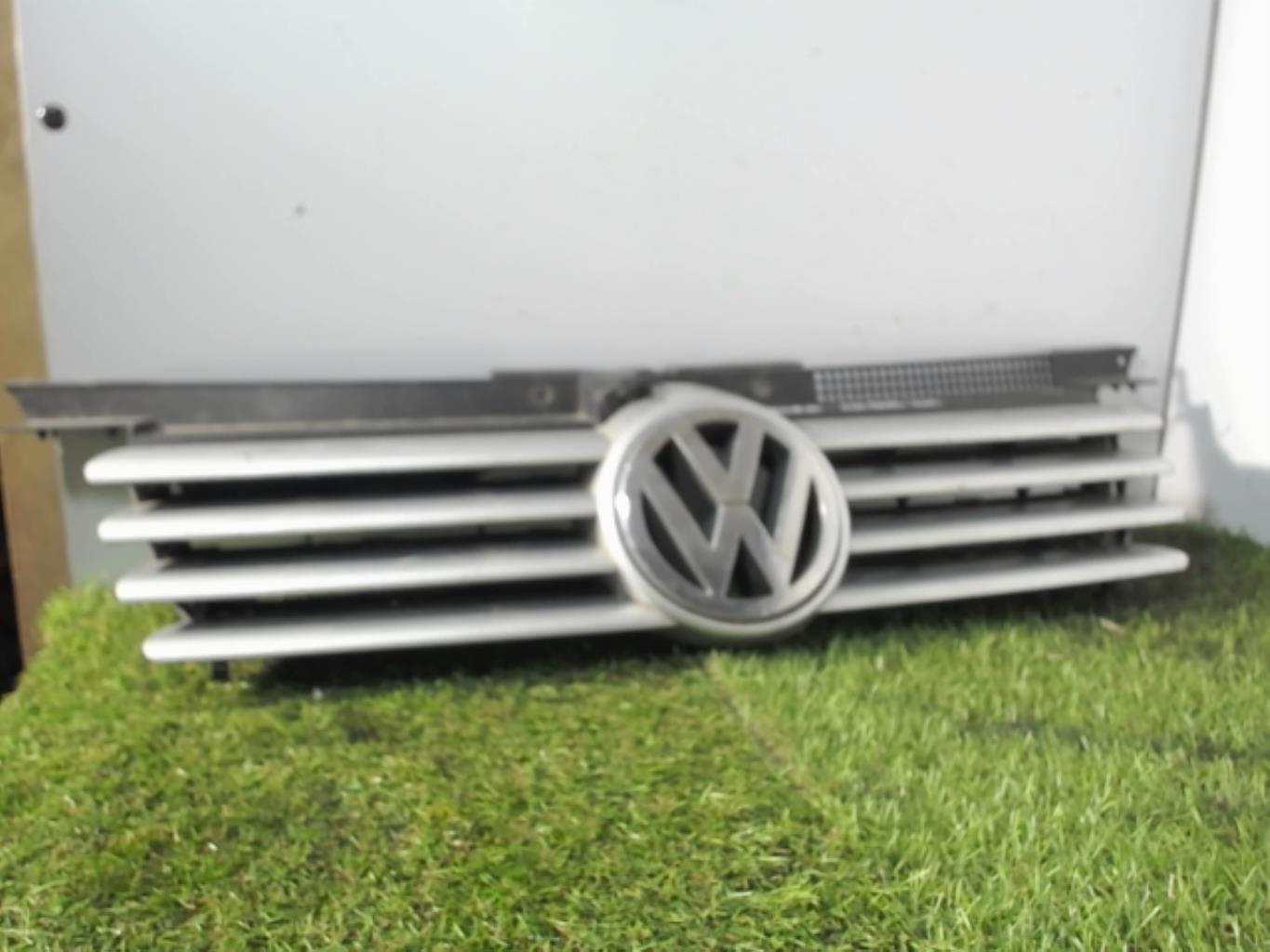 Calandre VOLKSWAGEN BORA BREAK Diesel - 1
