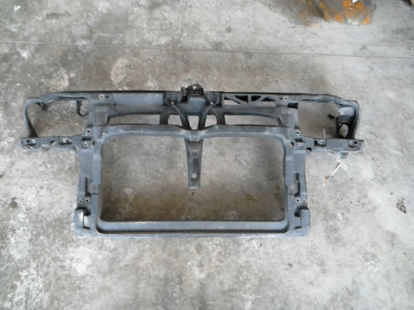 Face avant VOLKSWAGEN BORA BREAK Diesel - 1