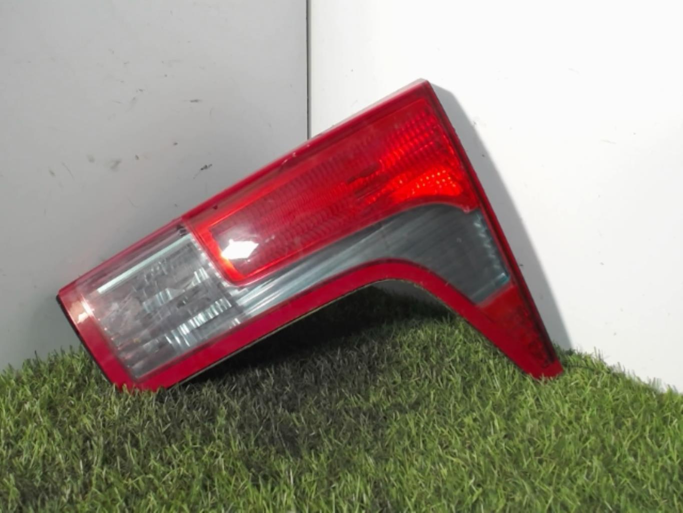 Feu arriere secondaire droit (feux) CITROEN C5 1 PHASE 2 Diesel - 1