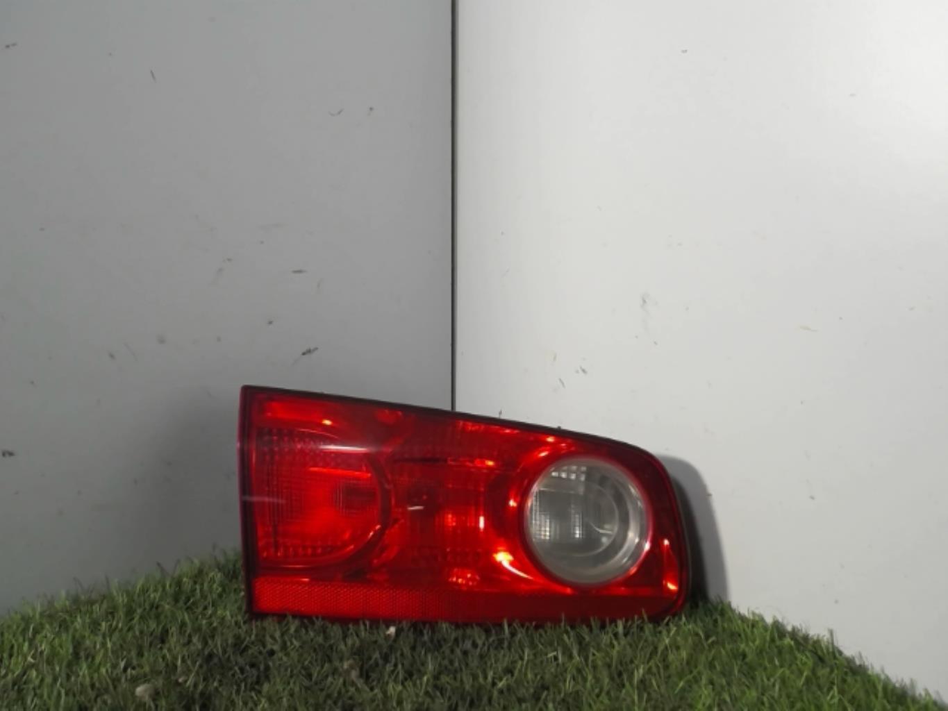 Feu arriere secondaire gauche (feux) RENAULT LAGUNA 2 PHASE 2 Essence - 1