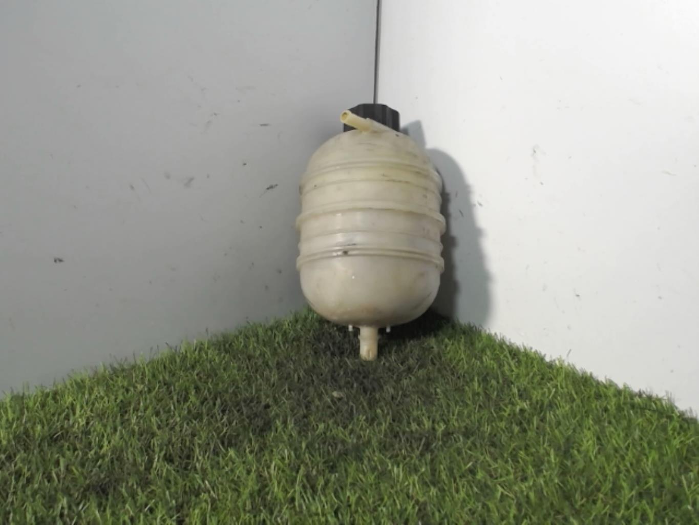 Vase d'expansion PEUGEOT 206 PHASE 1  - 1