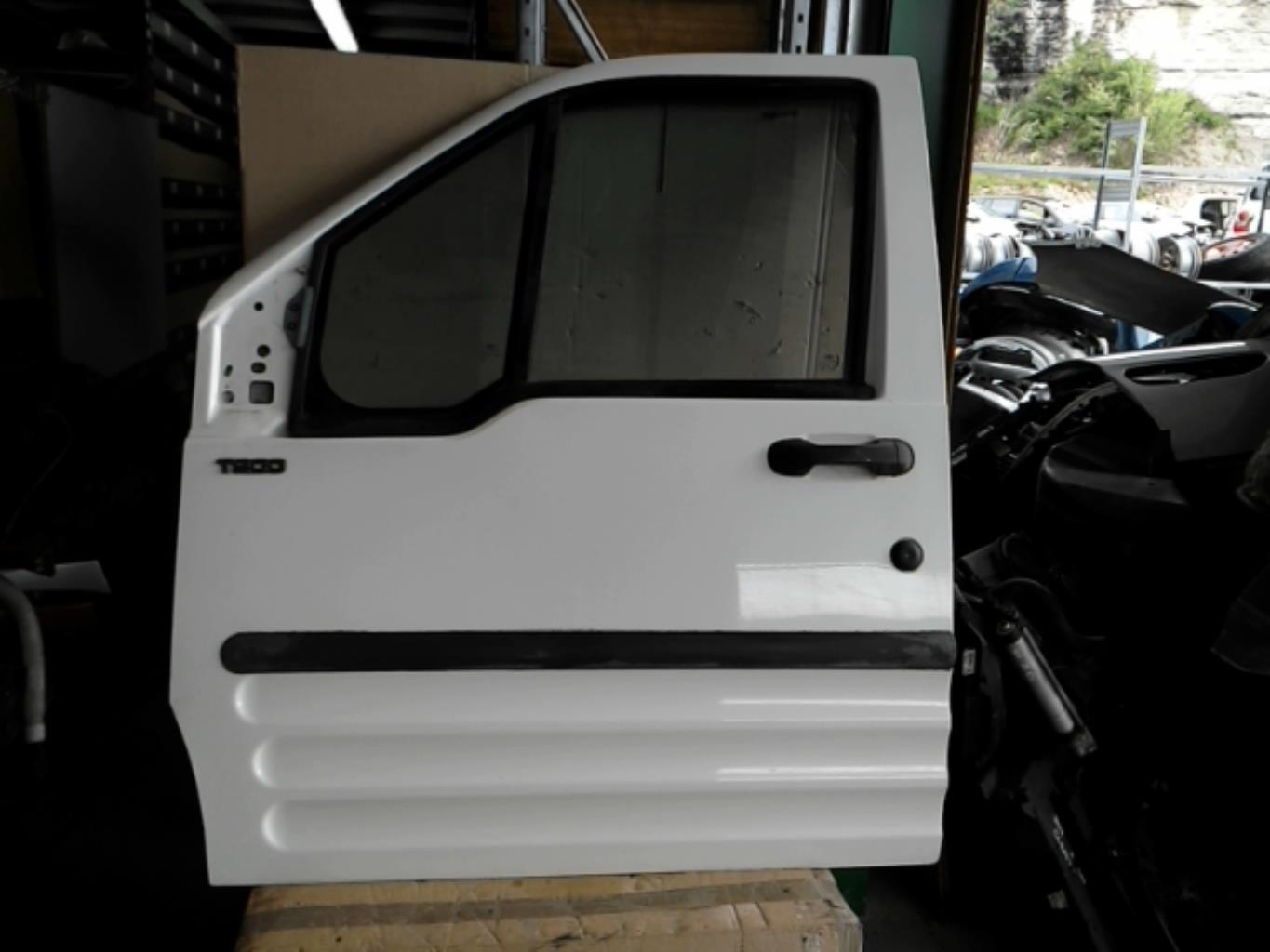 Vitre avant gauche FORD TRANSIT CONNECT 1 PHASE 1 Diesel - 1