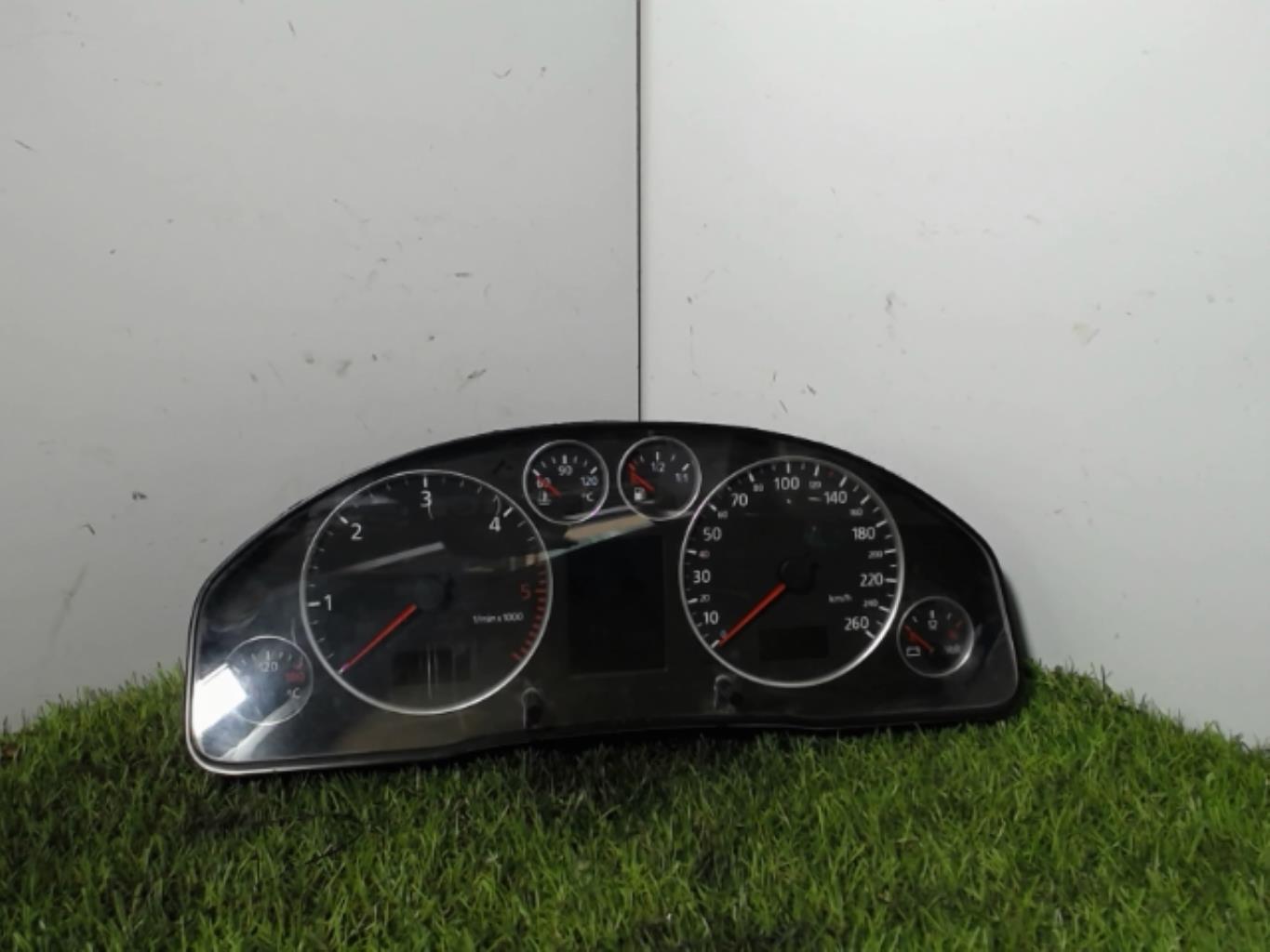 Compteur AUDI A6 2 AVANT PHASE 2 BREAK Diesel - 1