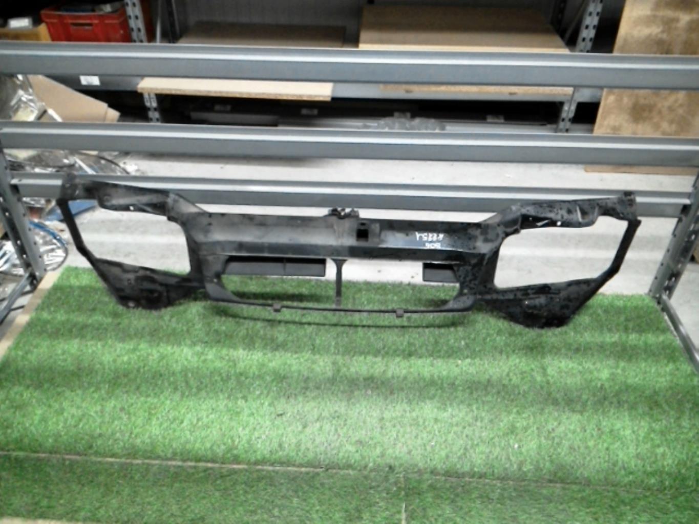 Face avant PEUGEOT 806 Diesel - 1