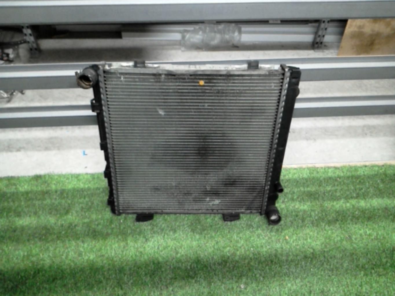 Radiateur eau MERCEDES 220 C124 PHASE 1 COUPE Essence - 1