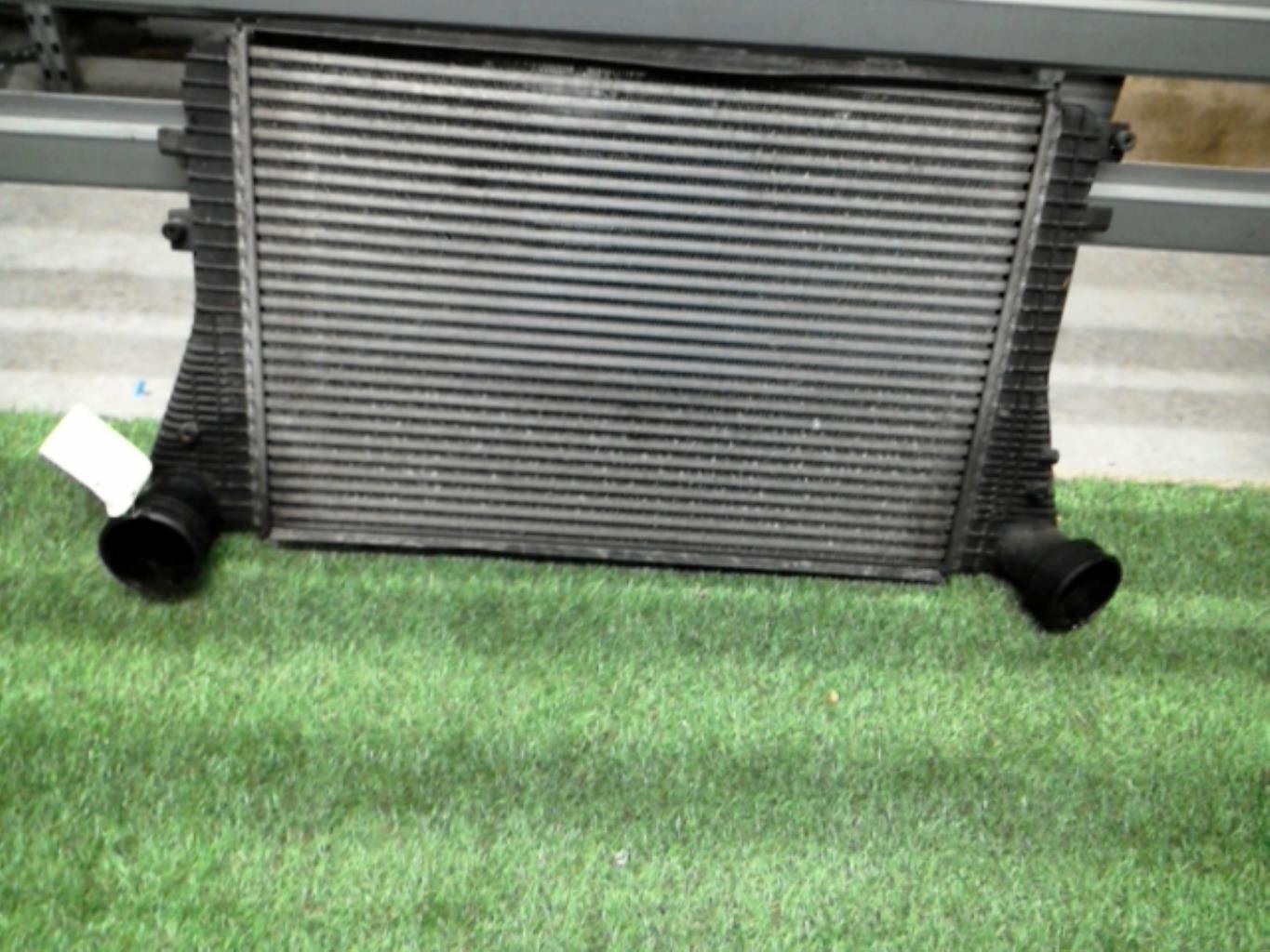 Echangeur air (Intercooler) VOLKSWAGEN GOLF 5 Essence - 1