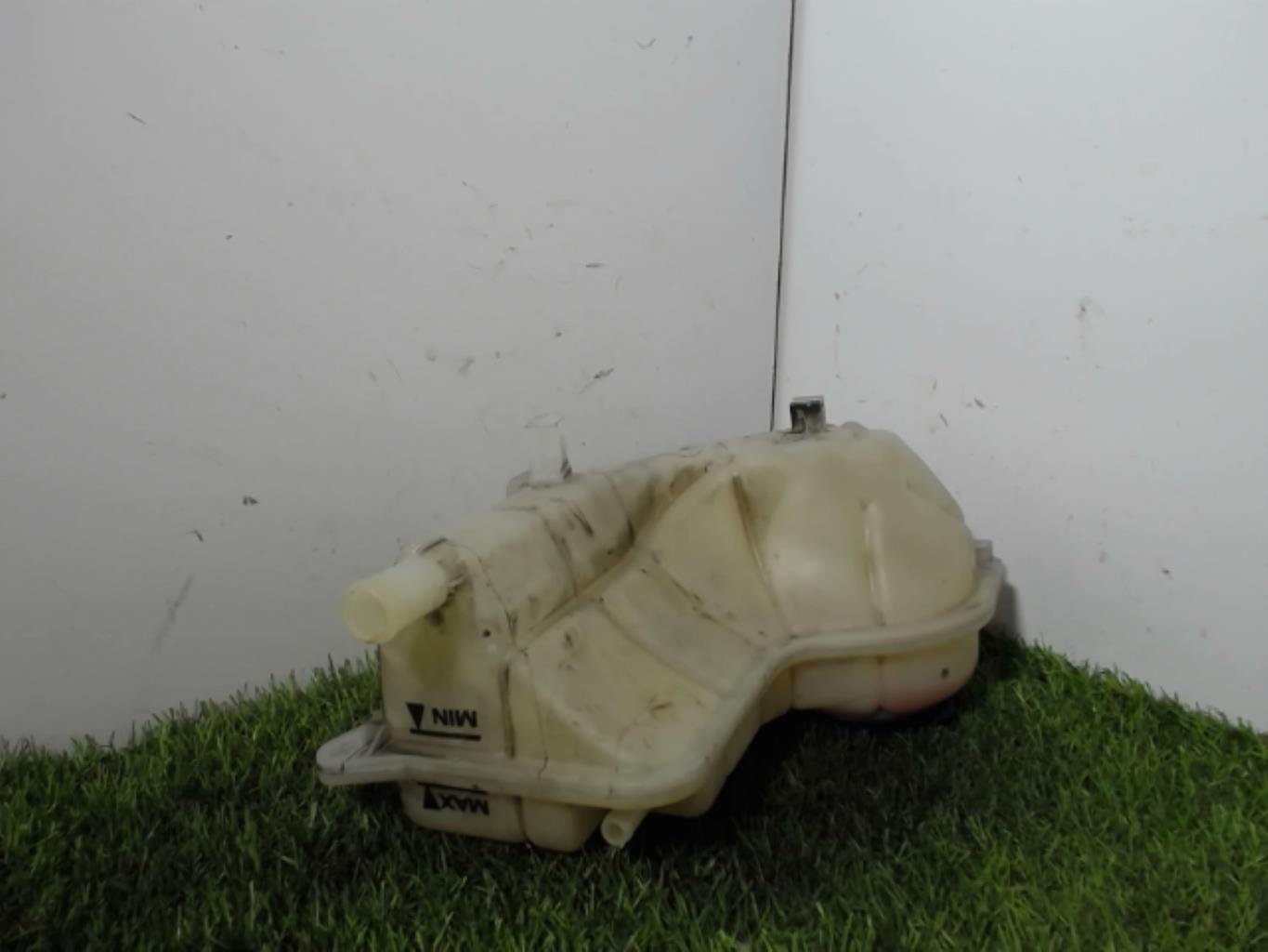 Vase d'expansion AUDI A4 2 AVANT PHASE 2 BREAK Diesel - 1