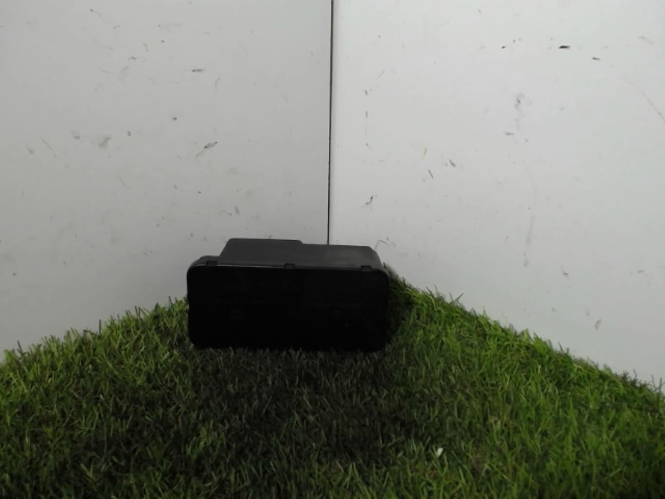 Boitier de centralisation VOLKSWAGEN GOLF 3 Diesel - 1