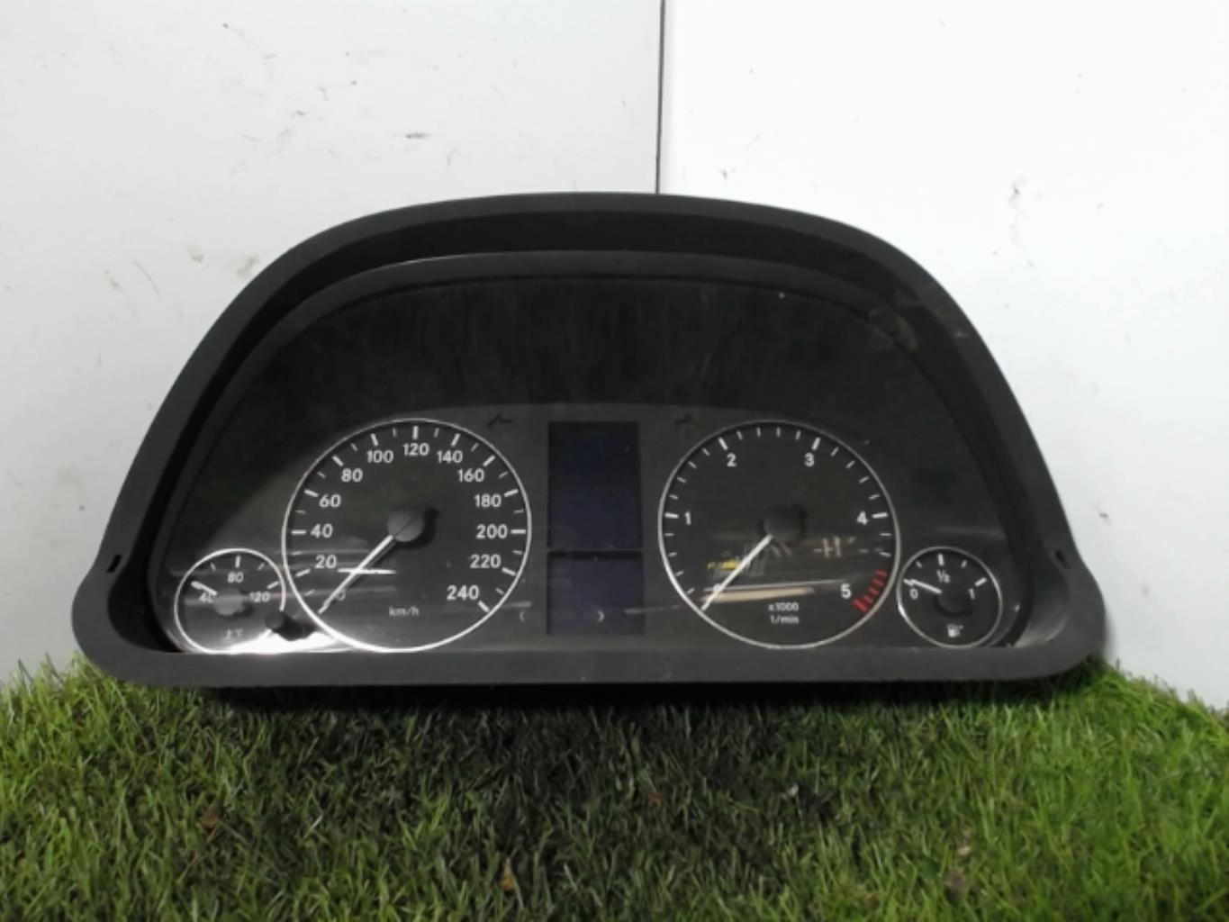 Compteur MERCEDES CLASSE A 169 PHASE 1 Diesel - 1