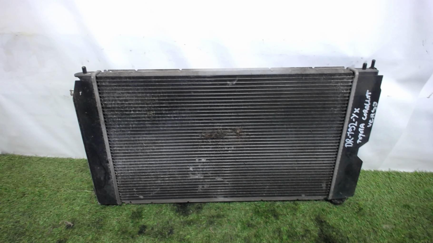 Radiateur eau TOYOTA COROLLA VERSO 2 PHASE 1 Diesel - 1