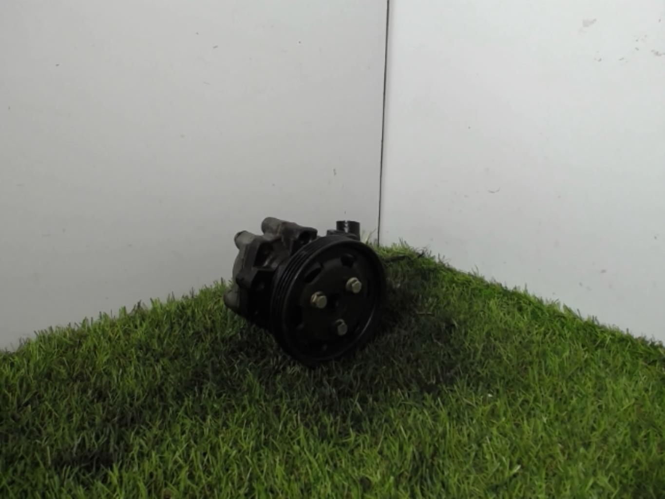Pompe de direction RENAULT CLIO 2 PHASE 1 Essence - 1