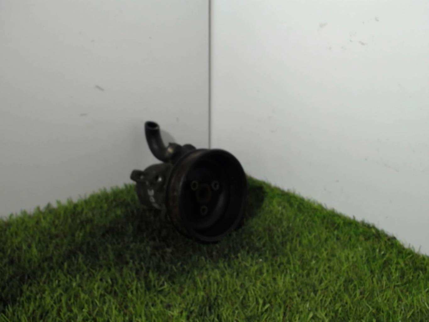 Pompe de direction VOLKSWAGEN LUPO Essence - 1