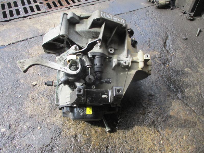 Boite de vitesses VOLKSWAGEN FOX Essence - 1