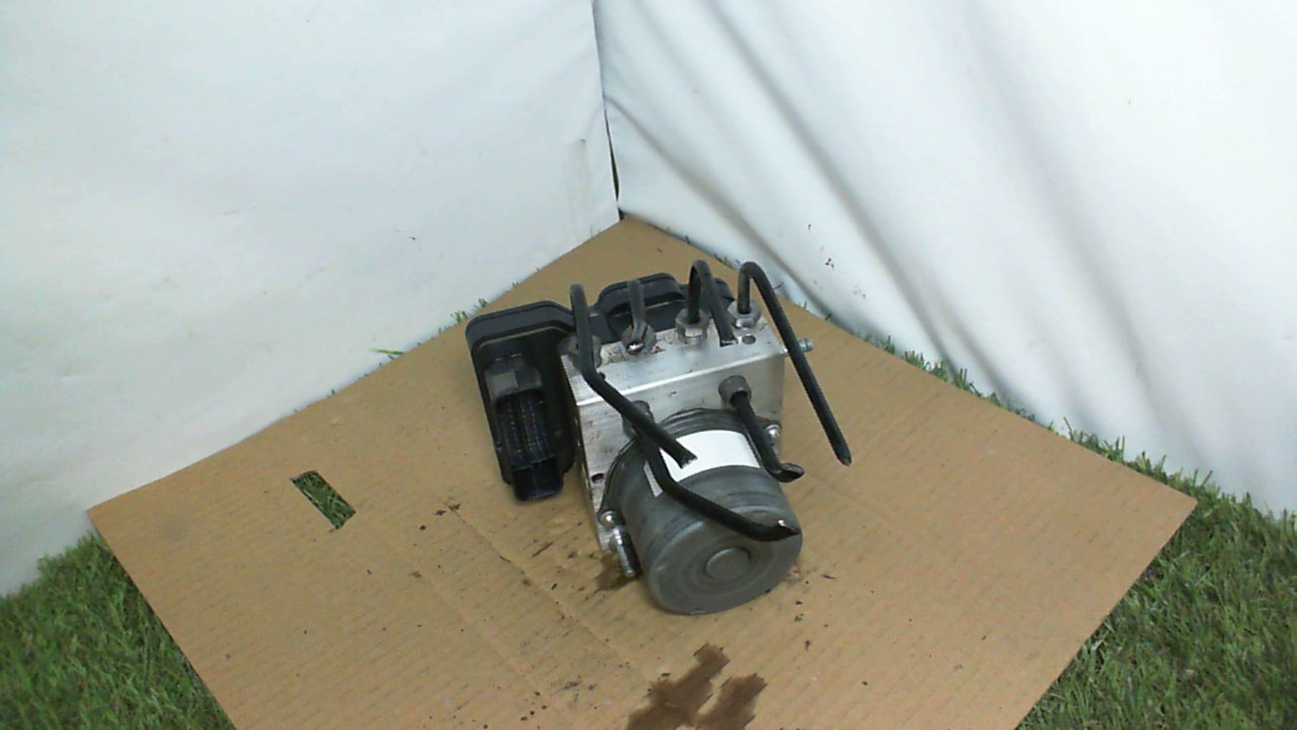 Bloc ABS (freins anti-blocage) CITROEN C3 3 PHASE 1 Diesel - 1