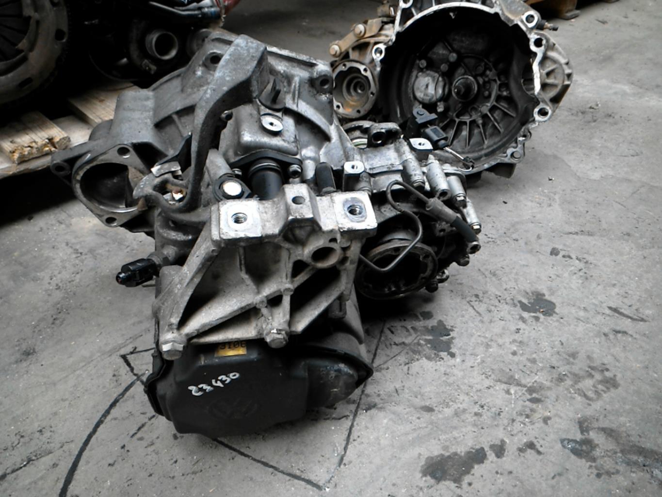 Boite de vitesses VOLKSWAGEN NEW BEETLE 1 PHASE 1 Diesel - 1