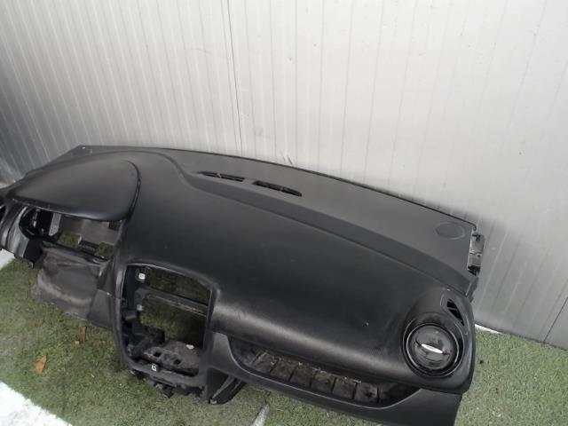 Tableau de bord RENAULT CLIO 4 PHASE 2 BREAK Essence - 1