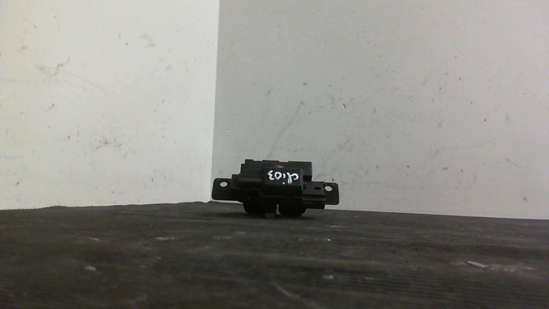 Serrure de hayon RENAULT CLIO 3  - 1