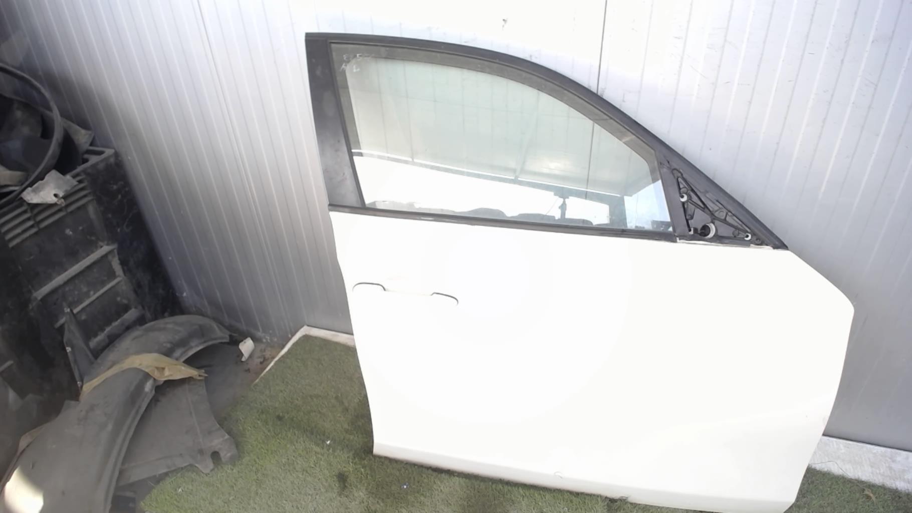 Porte avant droit BMW SERIE 1 E87 PHASE 1 Diesel - 1