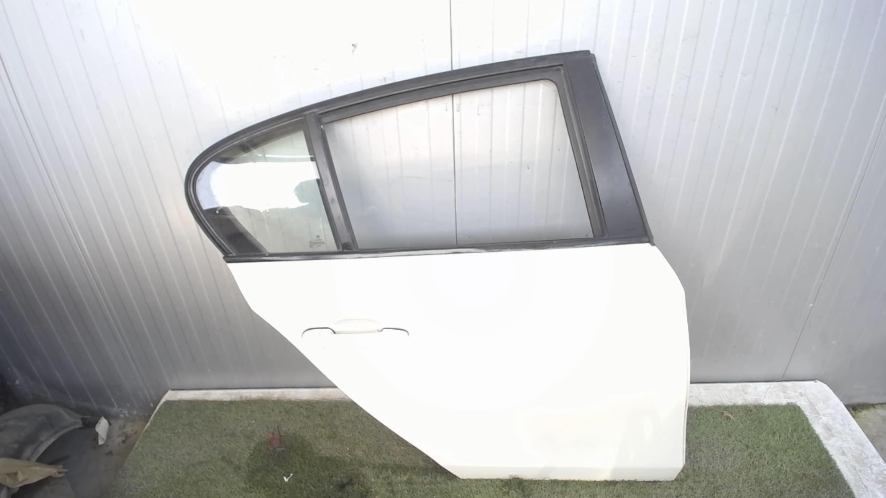 Porte arriere droit BMW SERIE 1 E87 PHASE 1 Diesel - 1