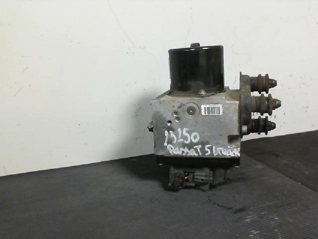 Bloc ABS (freins anti-blocage) VOLKSWAGEN PASSAT 5 BREAK Diesel - 1