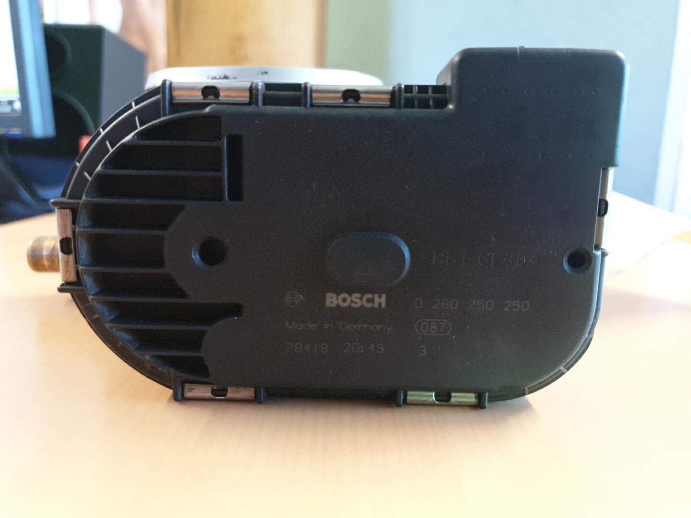 Boitier papillon PEUGEOT 607 PHASE 2 Essence - 1