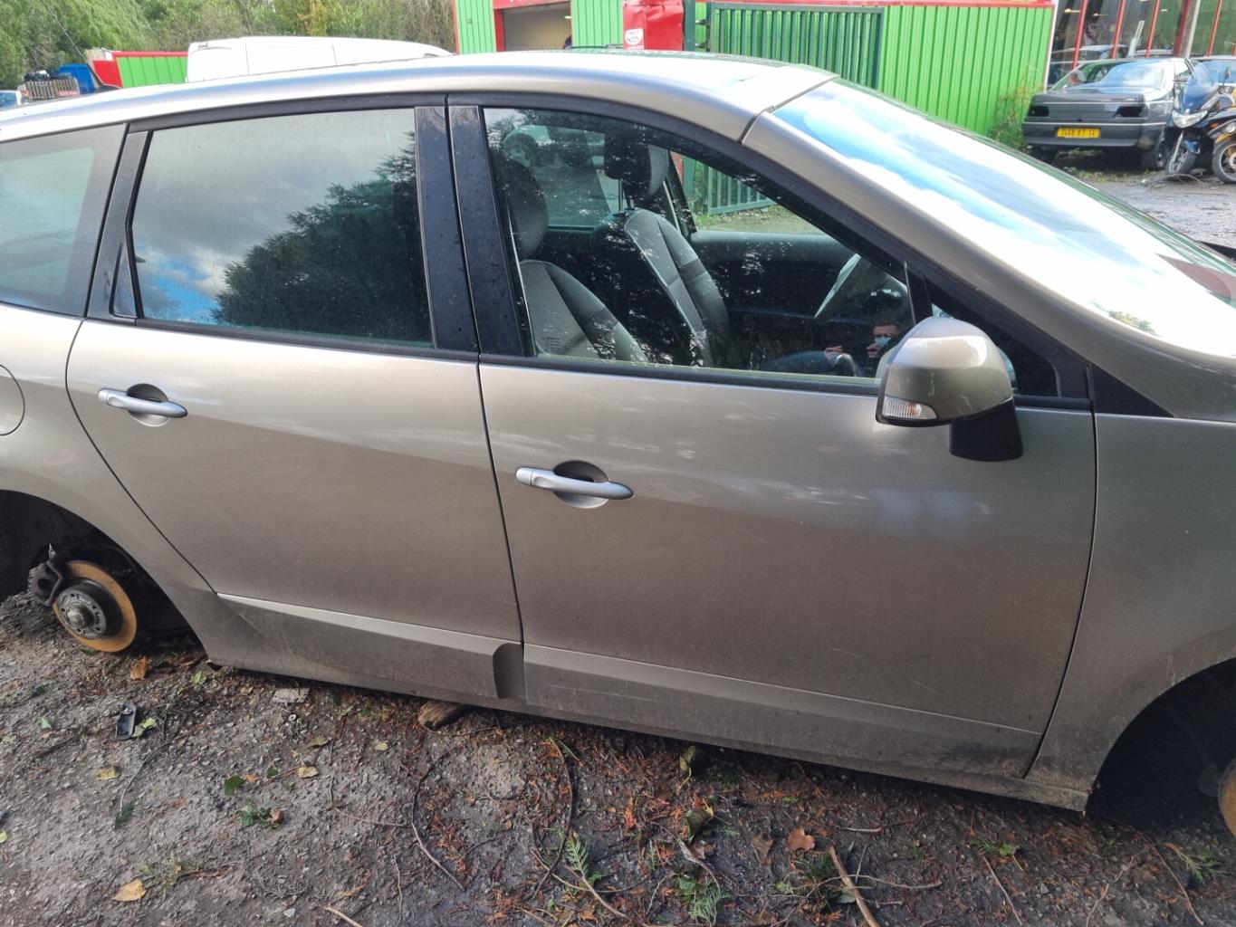 Radiateur eau RENAULT GRAND SCENIC 3 PHASE 1 Diesel - 1