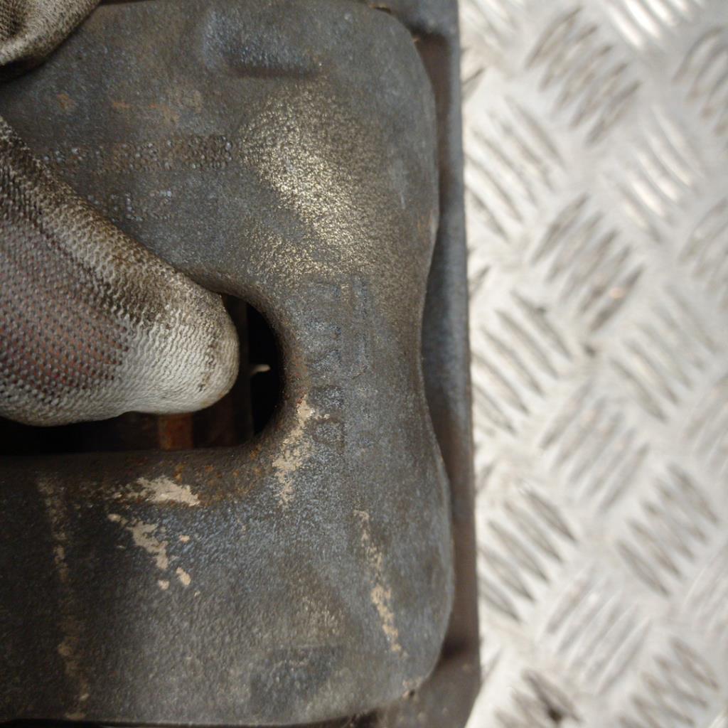 Etrier avant gauche (freinage) RENAULT CLIO 4 PHASE 1 BREAK Diesel - 1