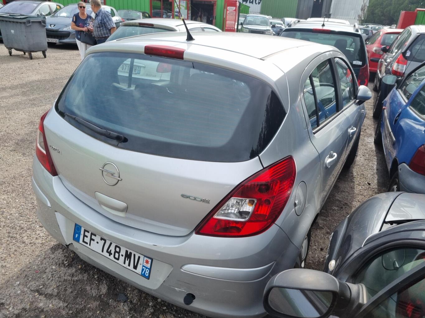 Bouton de coffre OPEL CORSA D PHASE 1 Diesel - 1