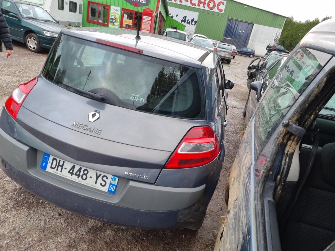 Feu arriere stop central RENAULT MEGANE 2 PHASE 2 Diesel - 1