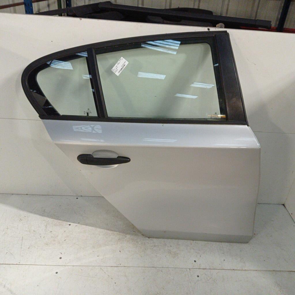 Porte arriere droit BMW SERIE 1 E87 PHASE 1 Essence - 1