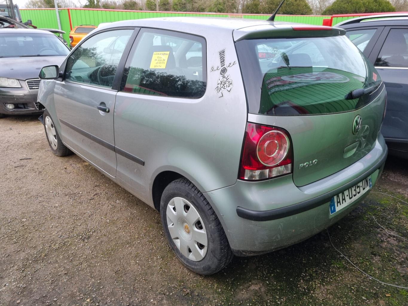Calandre VOLKSWAGEN POLO 4 PHASE 2 Essence - 1